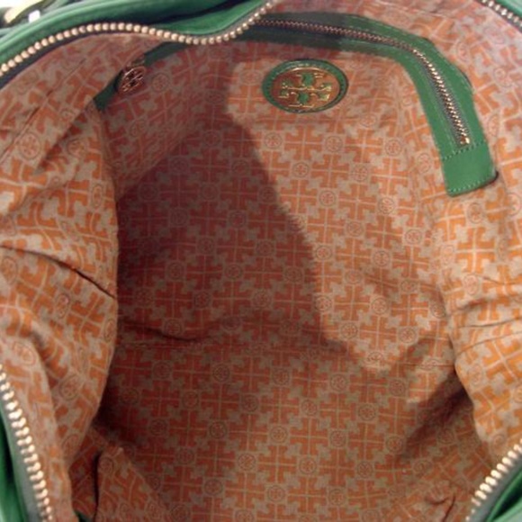 Tory Burch Nico hobo shoulder bag in Emerald Green - Picture 5 of 5